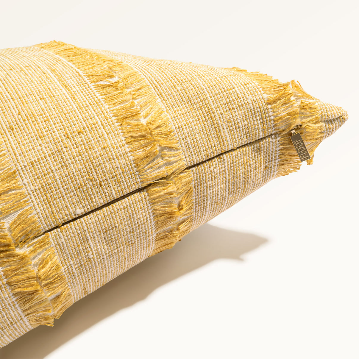 Del Mar 24"×24" Side View || Sunflower