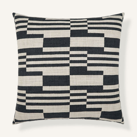 Palisades 24"×24" Front View || Tuxedo