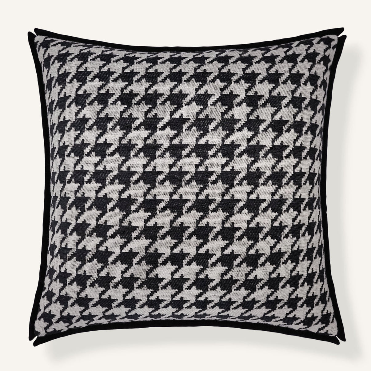 Wales 22"×22" Front View || Carbon