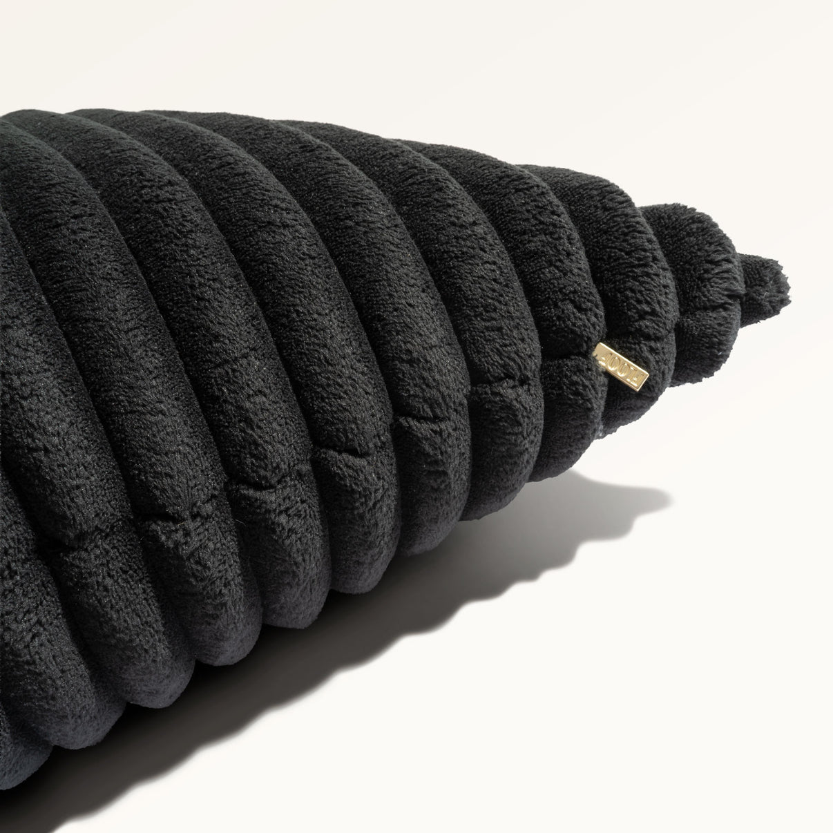 Channel 24"×24" Side View || Jet