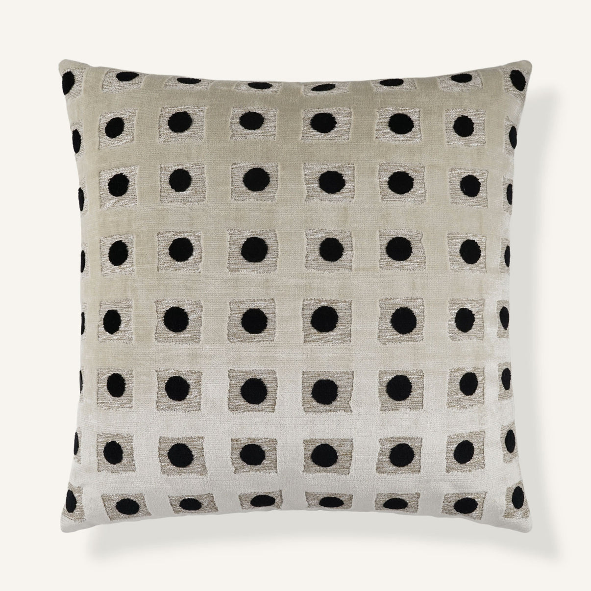 Dama 22"×22" Front View || Domino