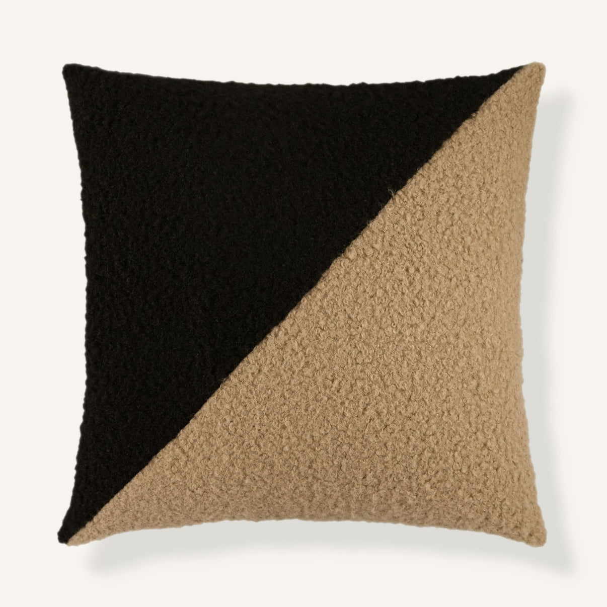 Foxy II 22"×22" Front View || Black