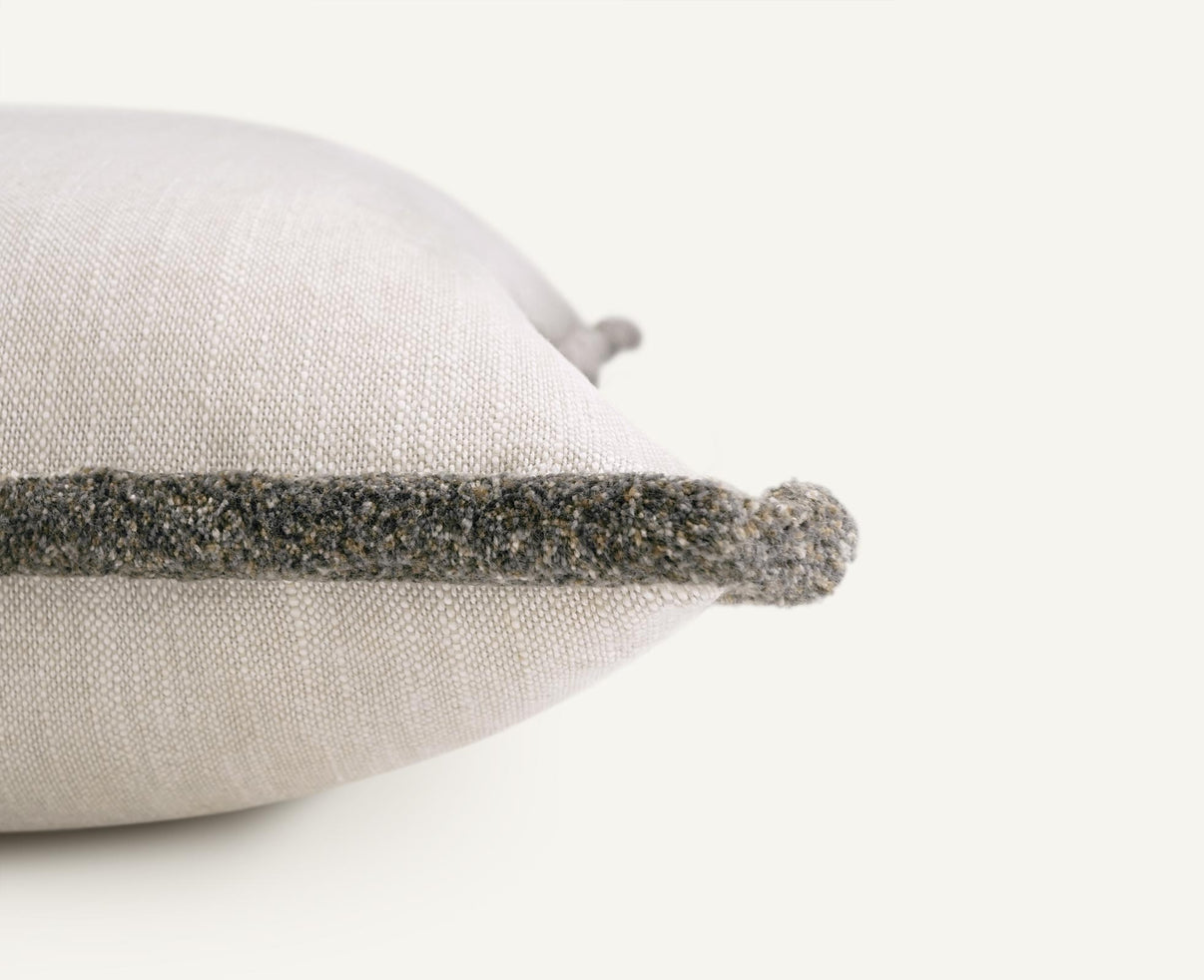 Pelosa 24"×24" Side View || Grey