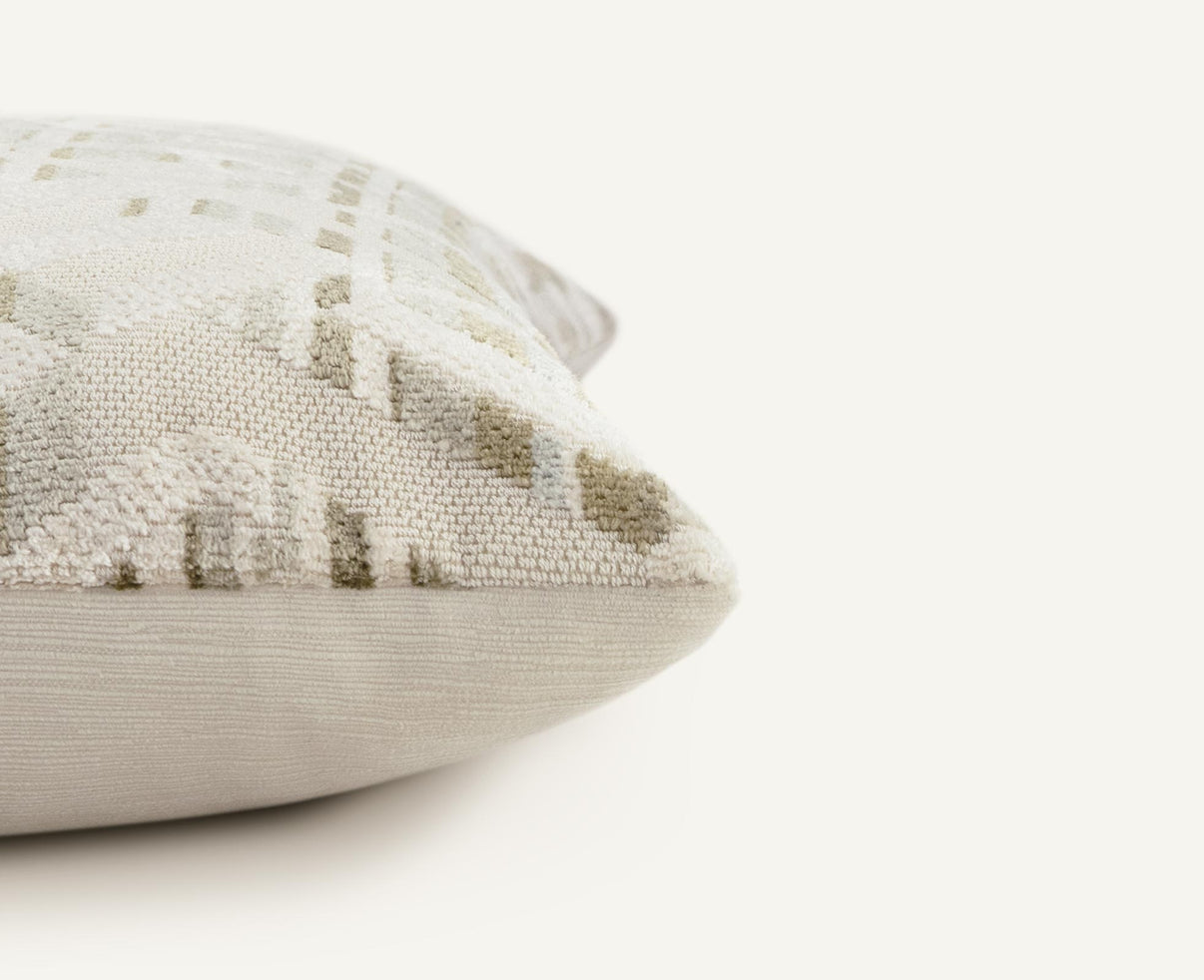 Courchevel 24"×24" Side View || Alabaster