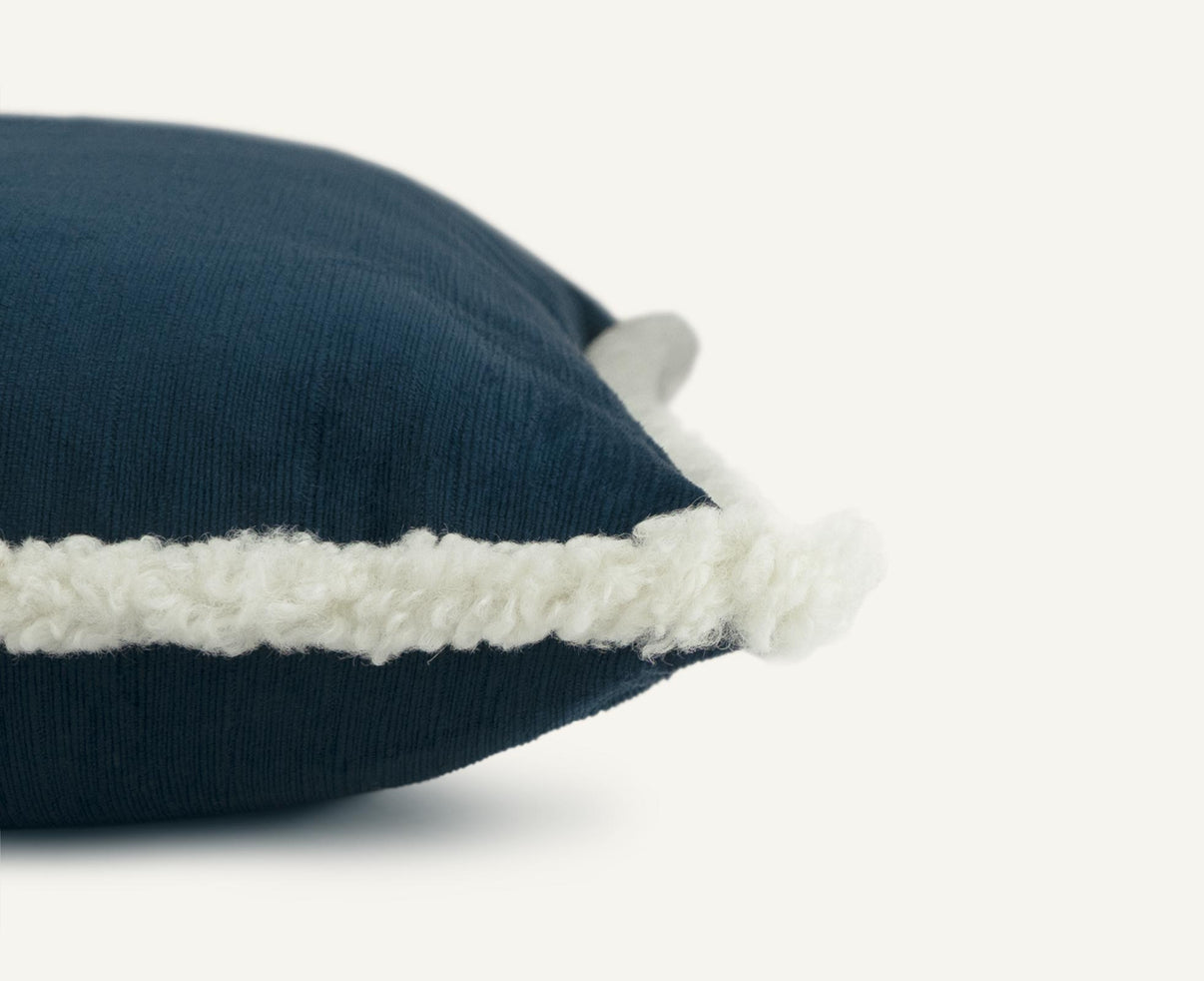 Baita 24"×24" Side View || Navy