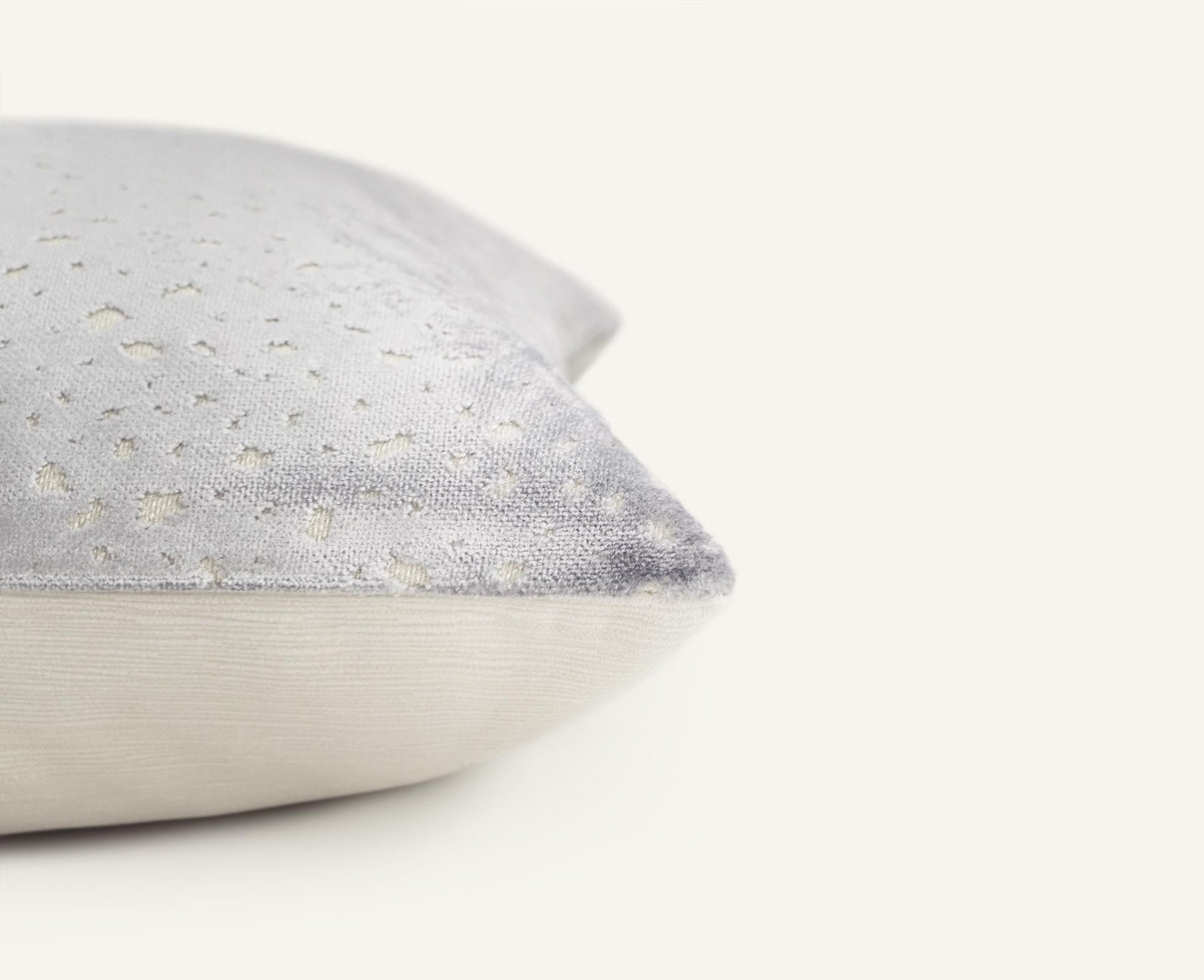 Elizabeth 24"×24" Side View || Flint