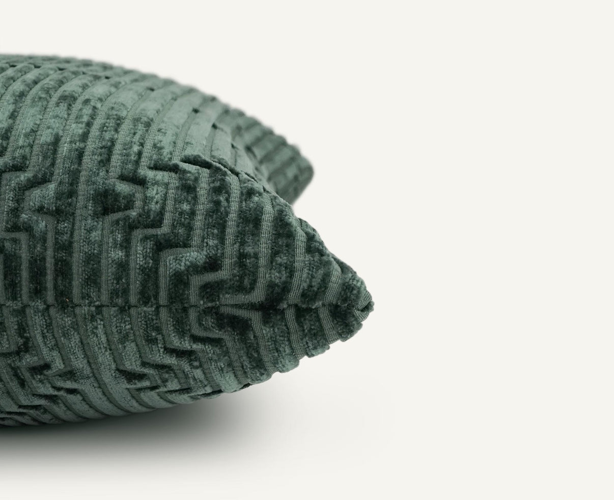 Plaza 24"×24" Side View || Wimbledon