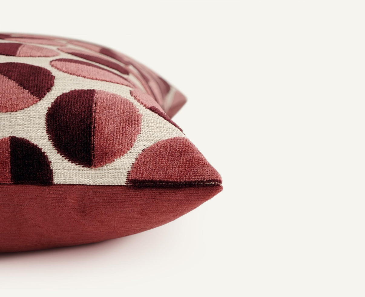 Jawbreaker 24"×24" Side View || Rogue