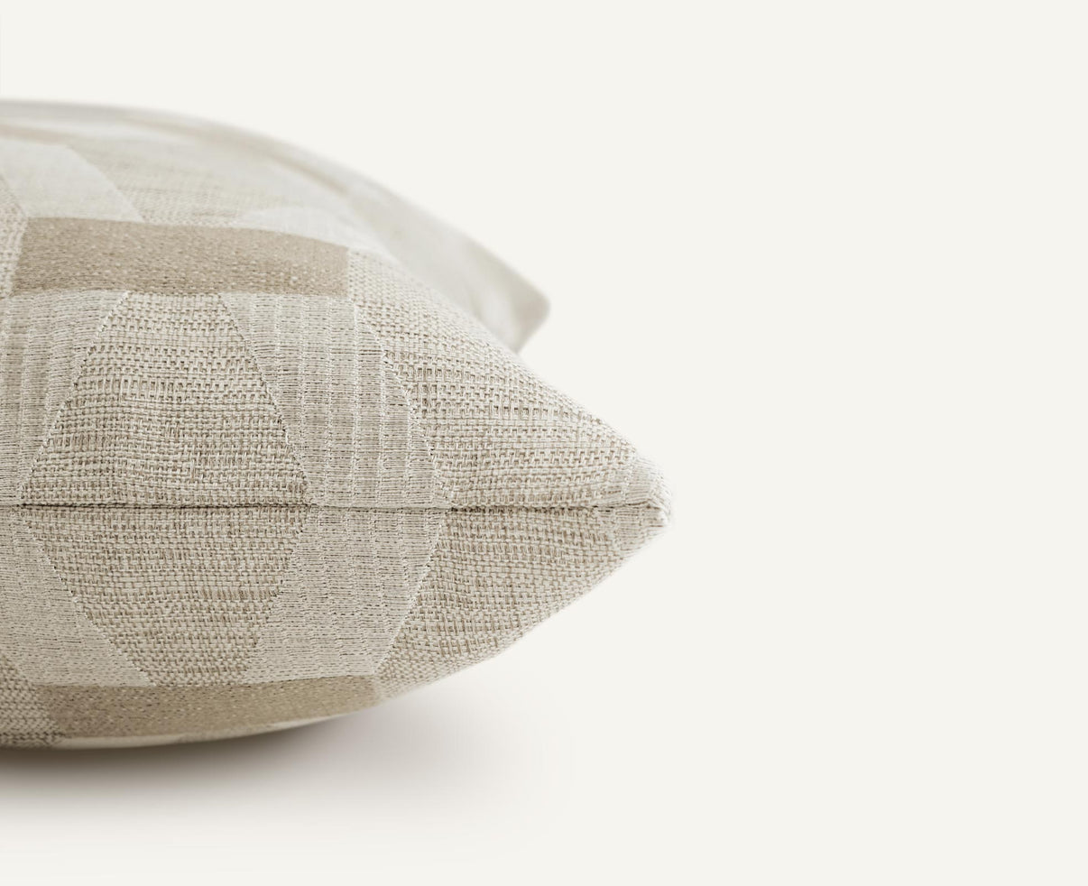 Rhinelander 24"×24" Side View || Champagne