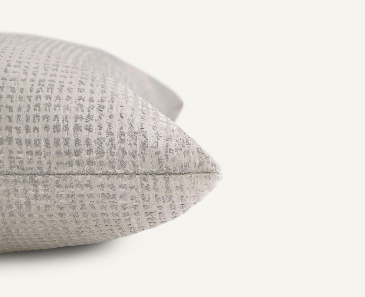 Roxbury 24"×24" Side View || Ecru