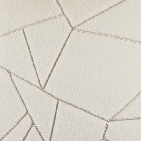 Swatch || Moira in Cream