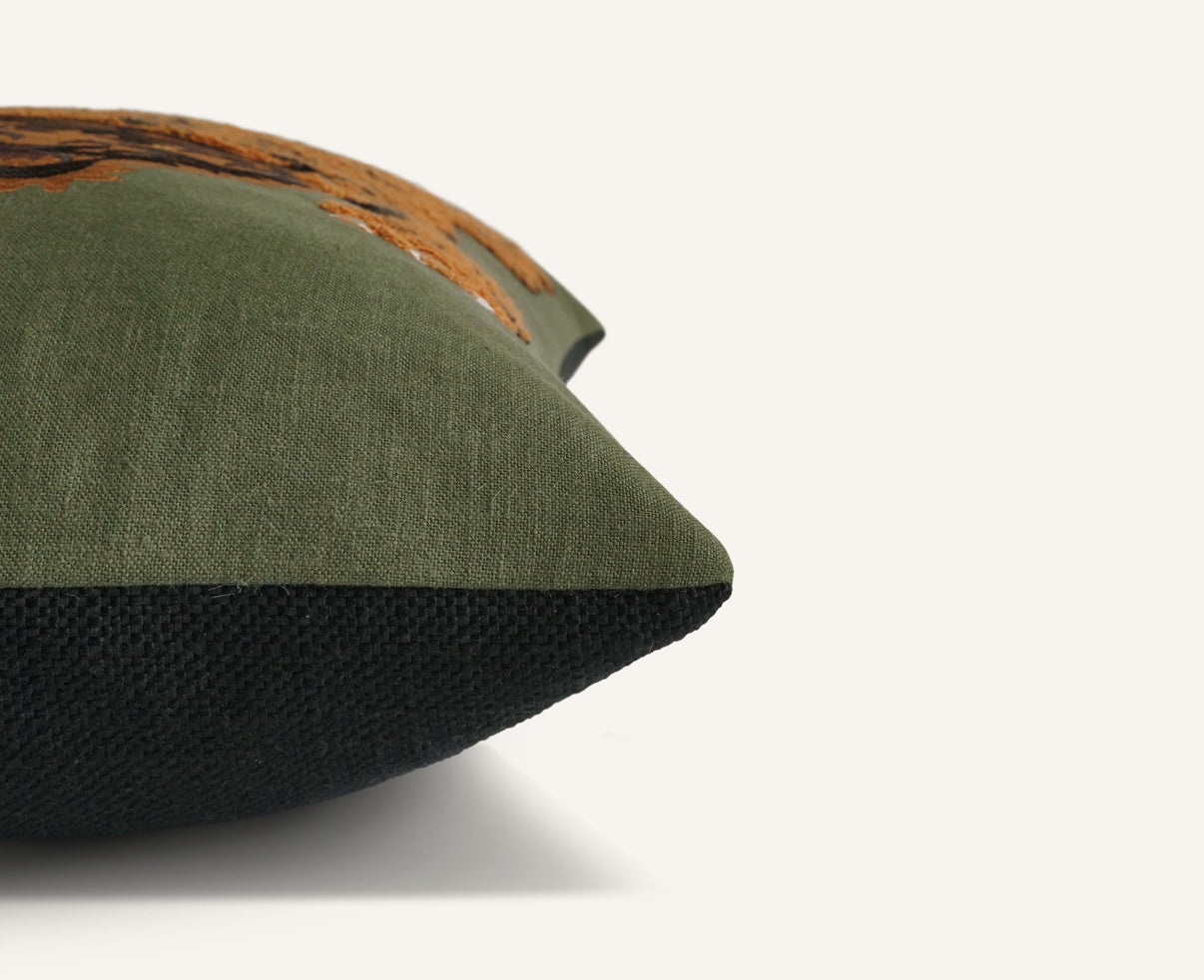 Tigris 14"×22" Side View || Olive