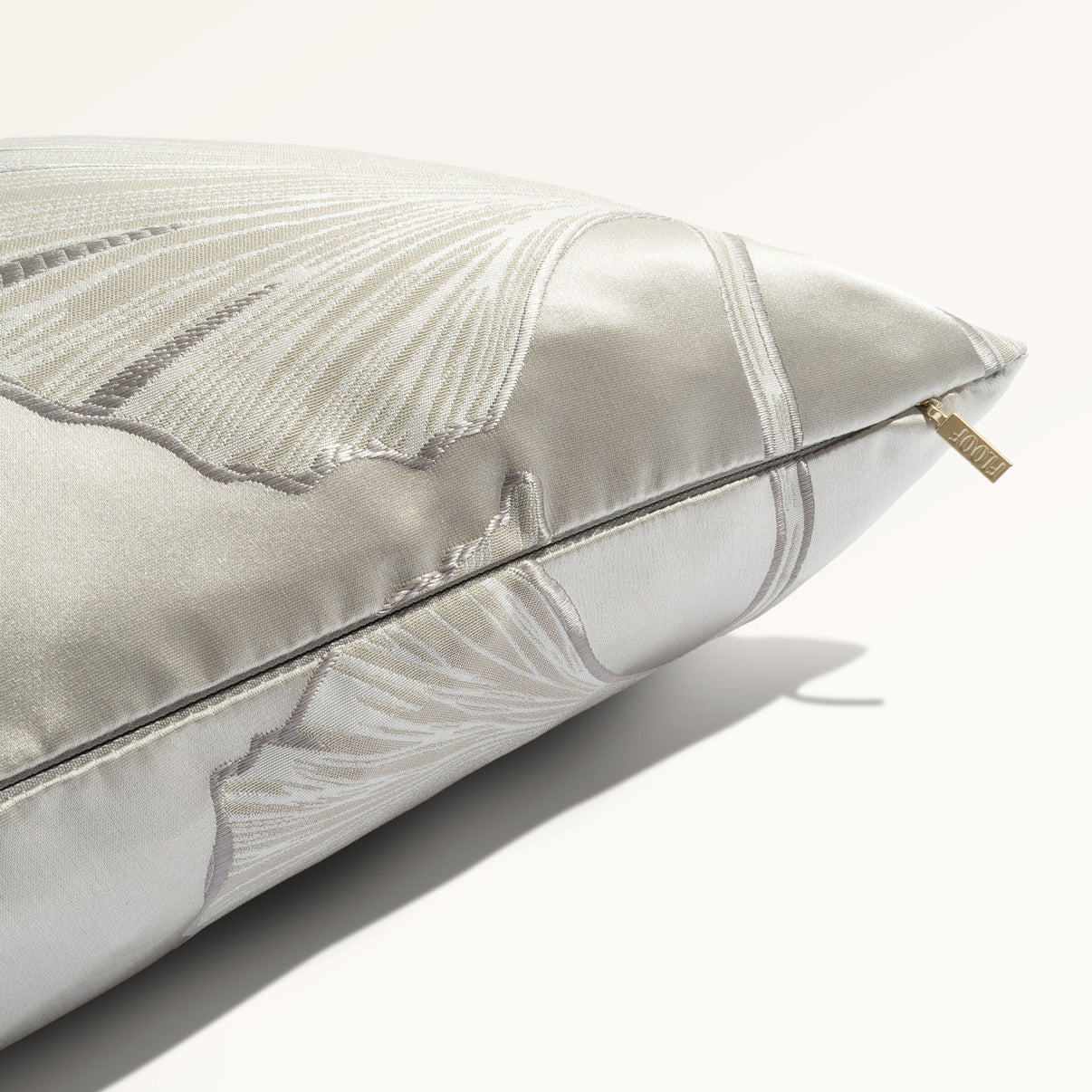 Lady Ginkgo 24"×24" Side View || Platinum