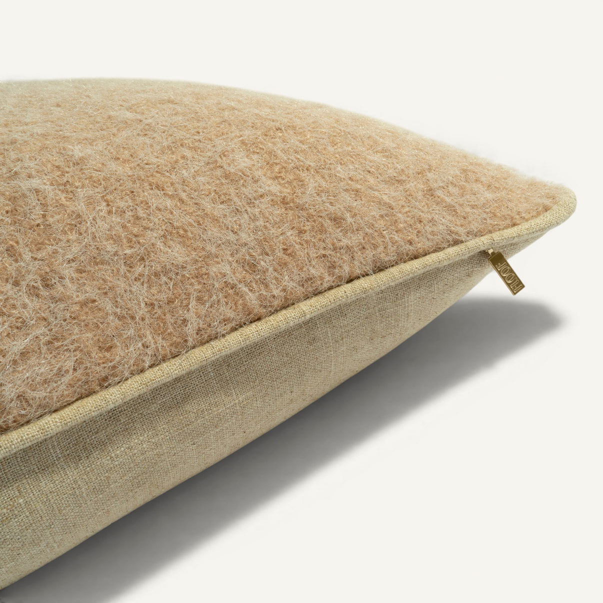 Aspen 24"×24" Side View || Camel