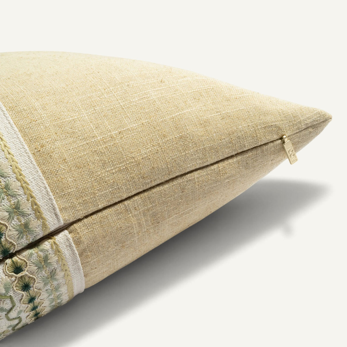 Meridian 22"×22" Side View || Sage