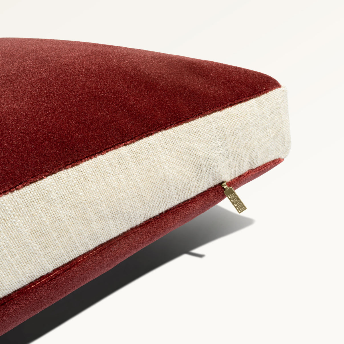 Soft Spoken Box 22"×22" Side View || Merlot