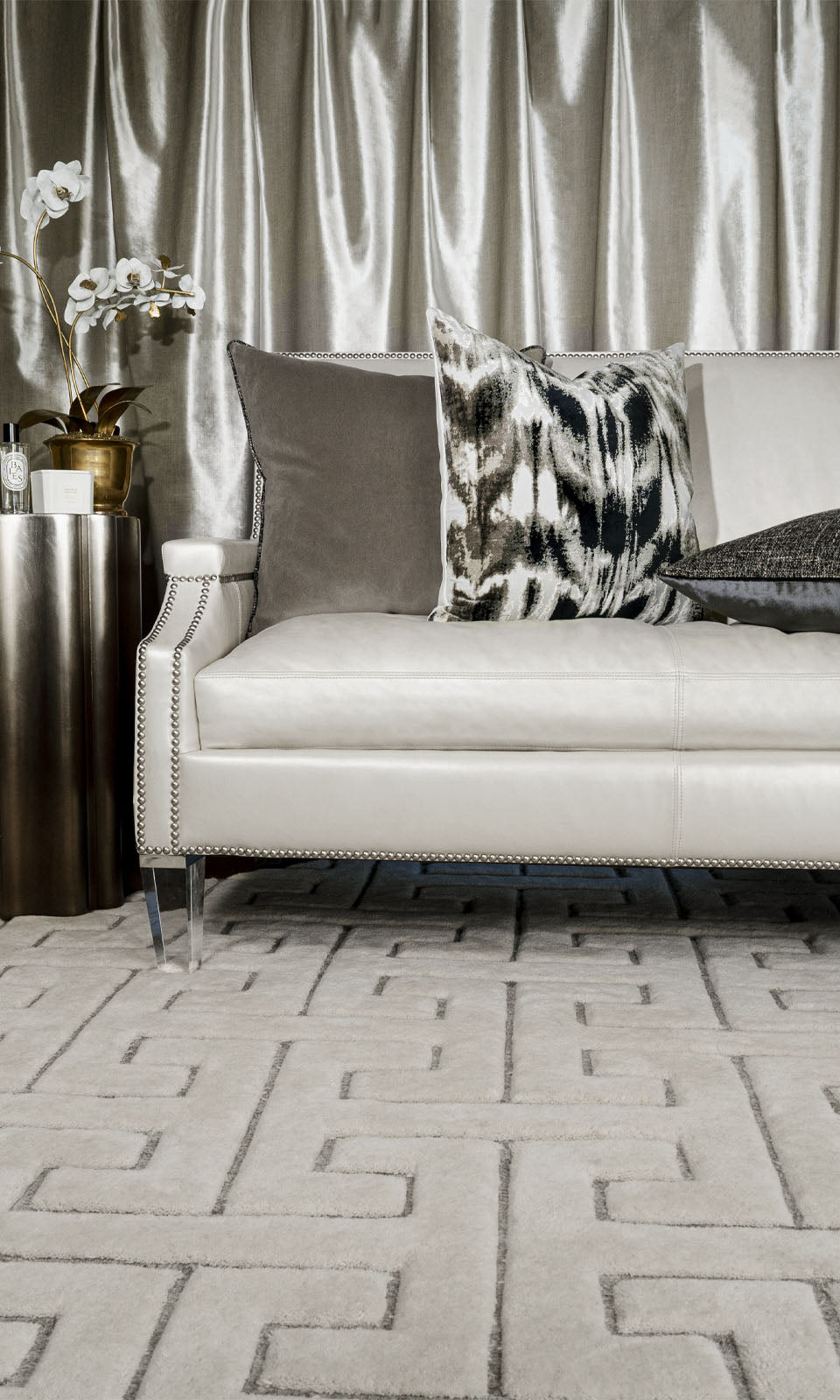 Elegant Velvet and Silk Pillows for Timeless Design | Serene Luxe – Floof